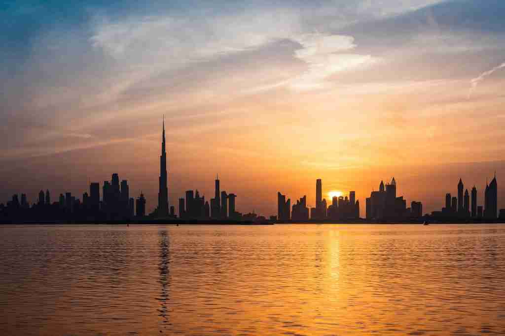 Investissement locatif à Dubai : stratégie courte durée vs longue durée