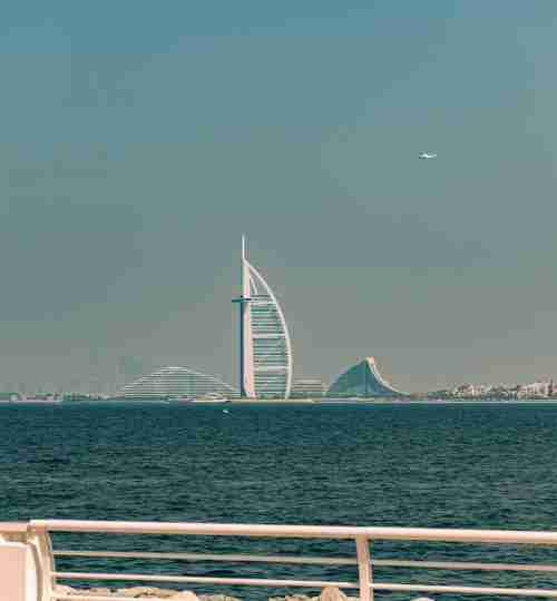 Naya Real Estate, agence immobilière francophone spécialisée dans l'investissement off-plan à Dubaï