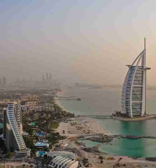 Investir à Dubaï 2026 : skyline moderne et opportunités immobilières dans l'émirat en pleine expansion