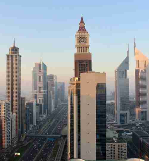 Appartement moderne clé en main à Dubaï avec vue sur les gratte-ciels, investissement immobilier premium — Omar Bakri/Unsplas